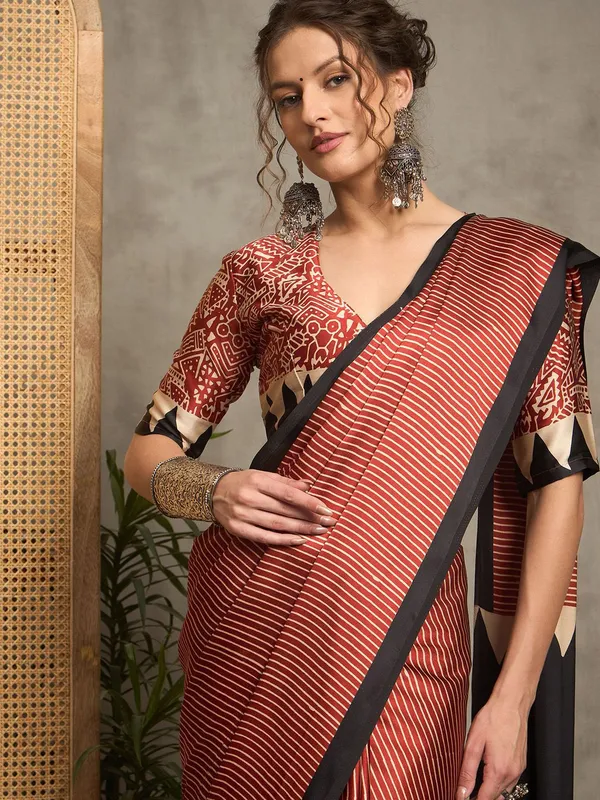 Maroon_Japan_Satin_Saree_With_Unstitched_Blouse_For_Women