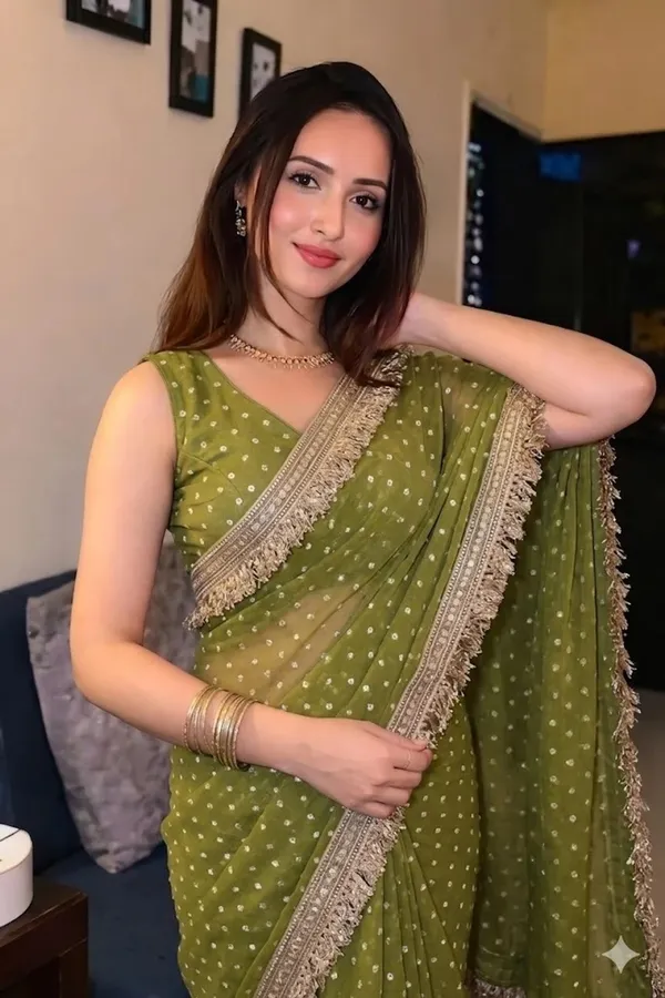 Gorgeous_Green_Moss_Foil_Butti_Party_Wear_Sanaya_Saree