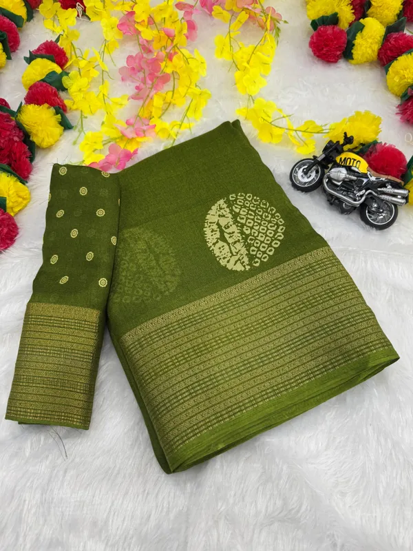 Green_Georgette_Foil_Saree_With_Unstitched_Blouse_For_Women