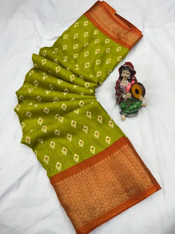 Green_Dola_Silk_Saree_With_Unstitched_Blouse_For_Women