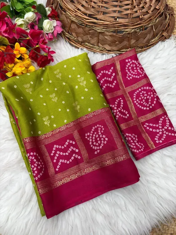 Green_Moss_Silk_Saree_With_Unstitched_Blouse_For_Women