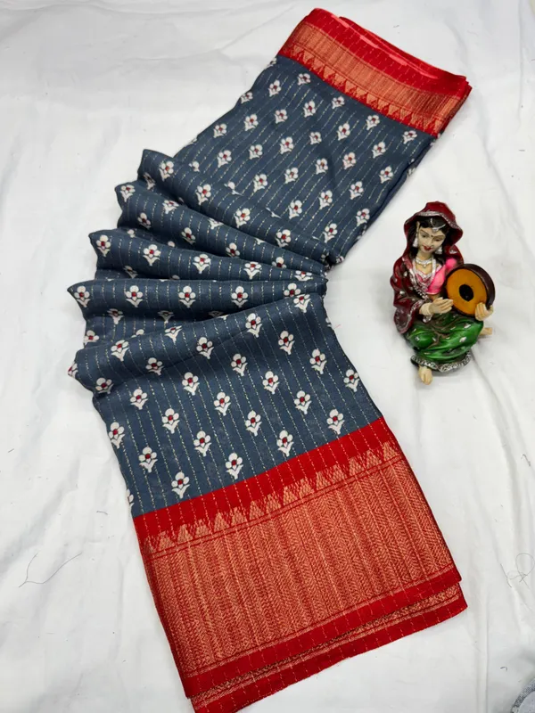 Grey_Dola_Silk_Saree_With_Unstitched_Blouse_For_Women