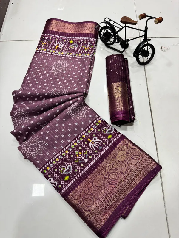 Wine_Dola_Silk_Saree_With_Unstitched_Blouse_For_Women