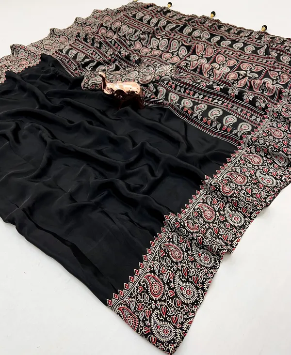 Black_Japan_Satin_Saree_With_Unstitched_Blouse_For_Women