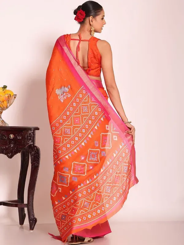 Orange_Georgette_Foil_Saree_With_Unstitched_Blouse_For_Women