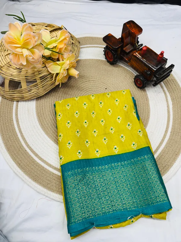 Yellow_Dola_Silk_Saree_With_Unstitched_Blouse_For_Women