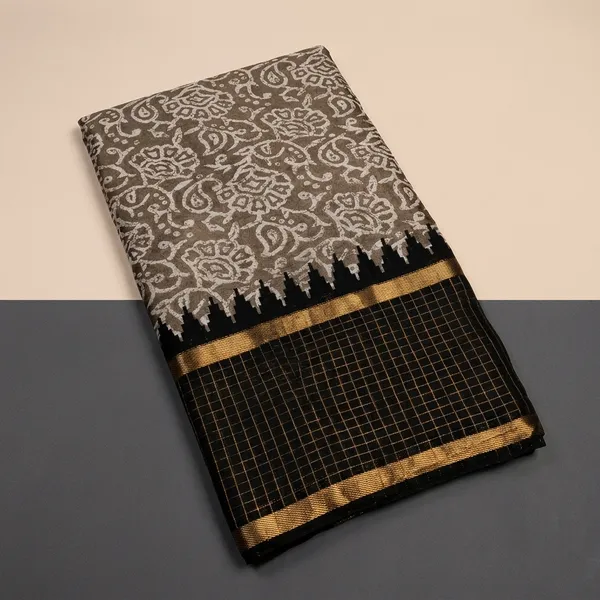 Grey_Cotton_Chex_Saree_With_Unstitched_Blouse_For_Women