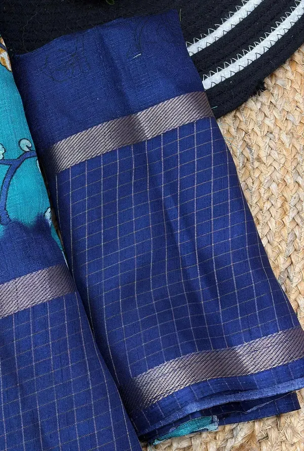 Sky_Blue_Cotton_Chex_Saree_With_Unstitched_Blouse_For_Women