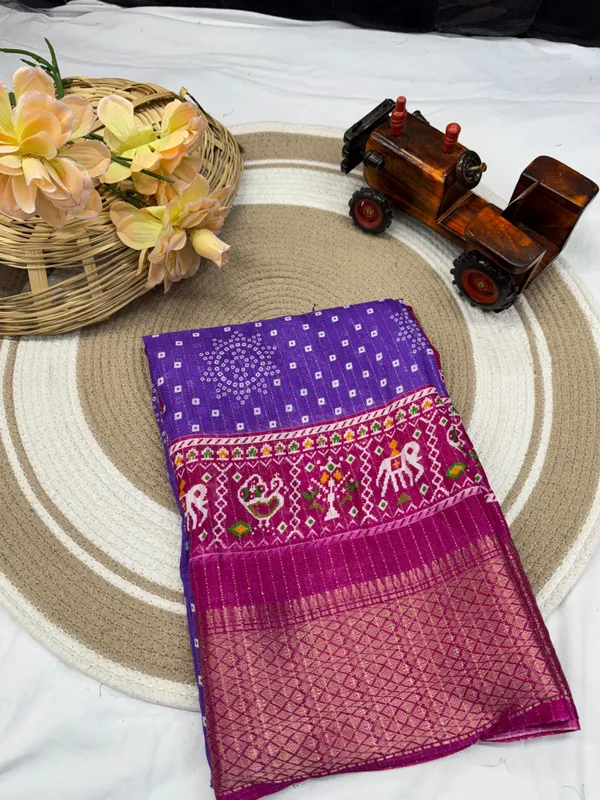 Purple_Dola_Silk_Saree_With_Unstitched_Blouse_For_Women