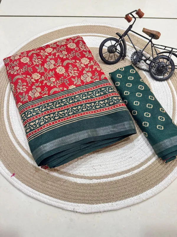 Red_Malmal_Cotton_Saree_With_Unstitched_Blouse_For_Women