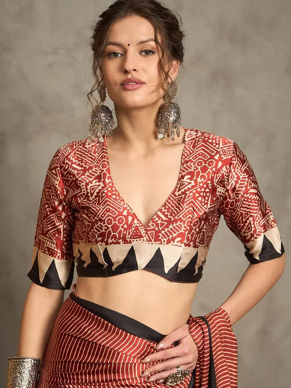 Maroon_Japan_Satin_Saree_With_Unstitched_Blouse_For_Women