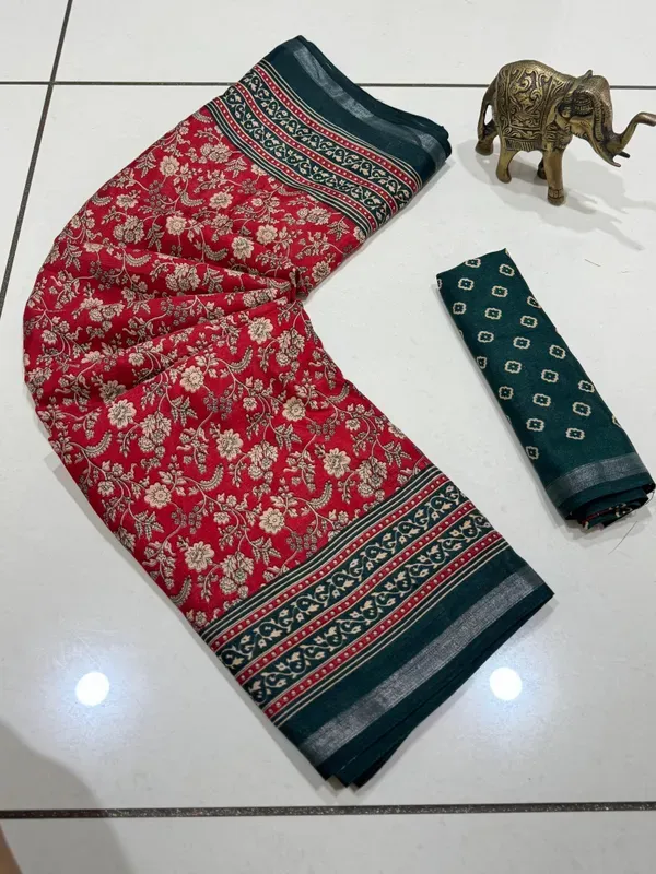 Red_Malmal_Cotton_Saree_With_Unstitched_Blouse_For_Women