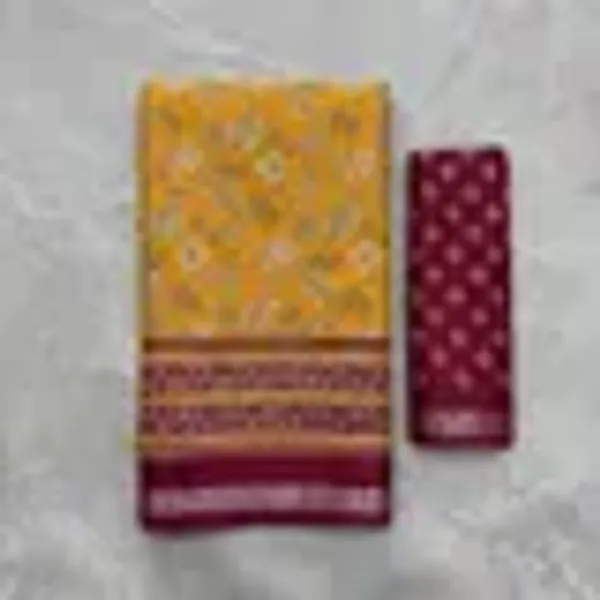 Red_Malmal_Cotton_Saree_With_Unstitched_Blouse_For_Women