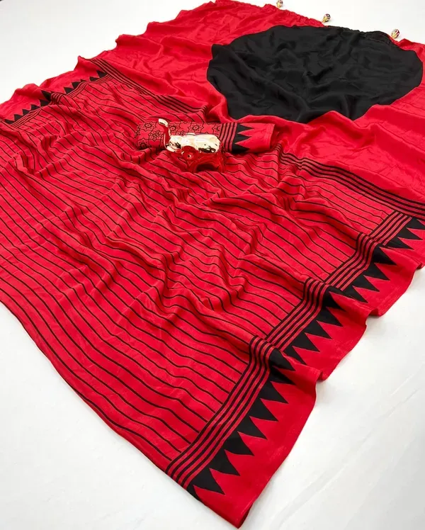 Red_Japan_Satin_Saree_With_Unstitched_Blouse_For_Women