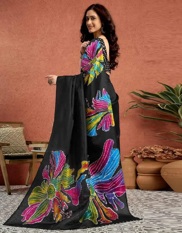 Black_Japan_Satin_Saree_With_Unstitched_Blouse_For_Women