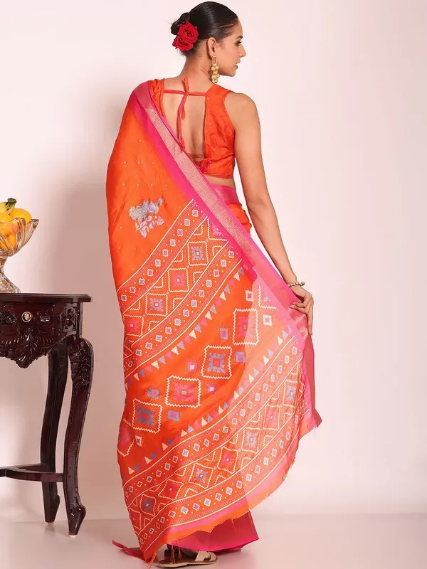 Orange_Georgette_Foil_Saree_With_Unstitched_Blouse_For_Women