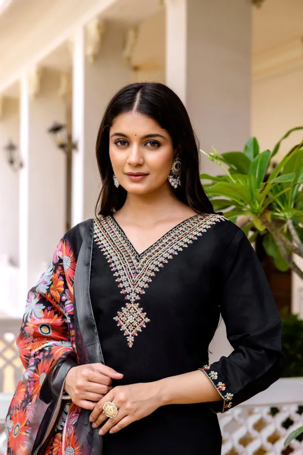 Black_Rayon_Embroidered_Straight_Kurta_Set_For_Women
