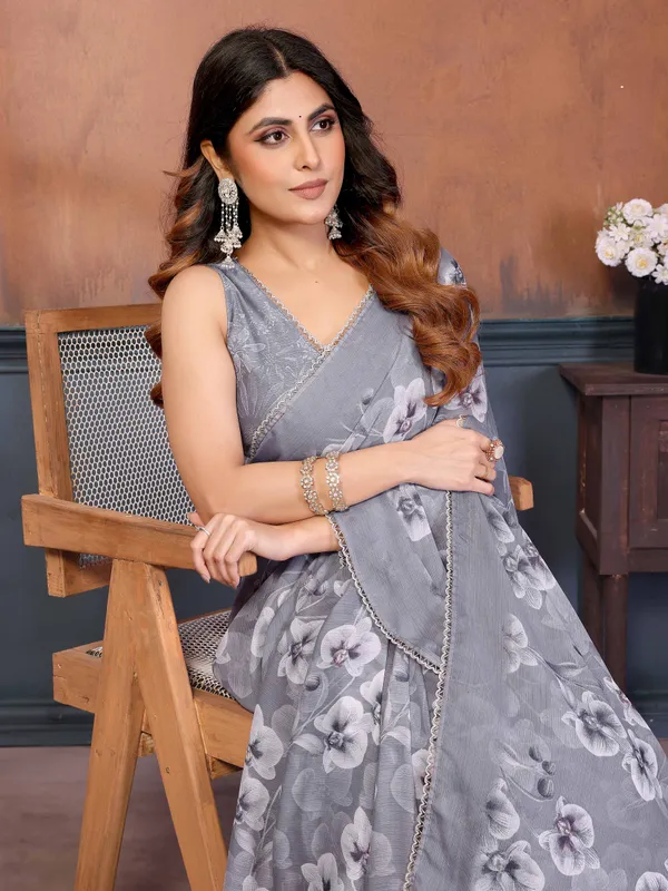 Women's_Georgette_Floral_Printed_Saree_With_Blouse_Piece