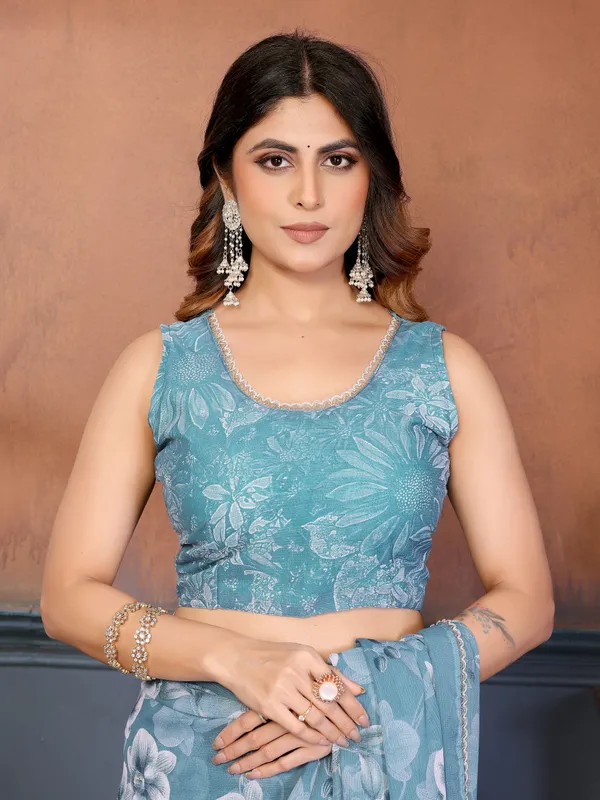 Women's_Georgette_Floral_Printed_Saree_With_Blouse_Piece