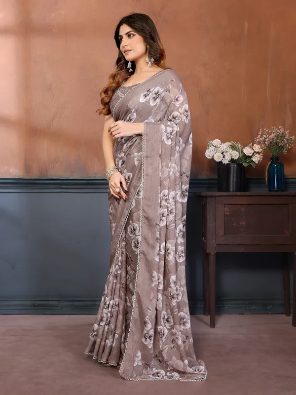 Women's_Georgette_Floral_Printed_Saree_With_Blouse_Piece