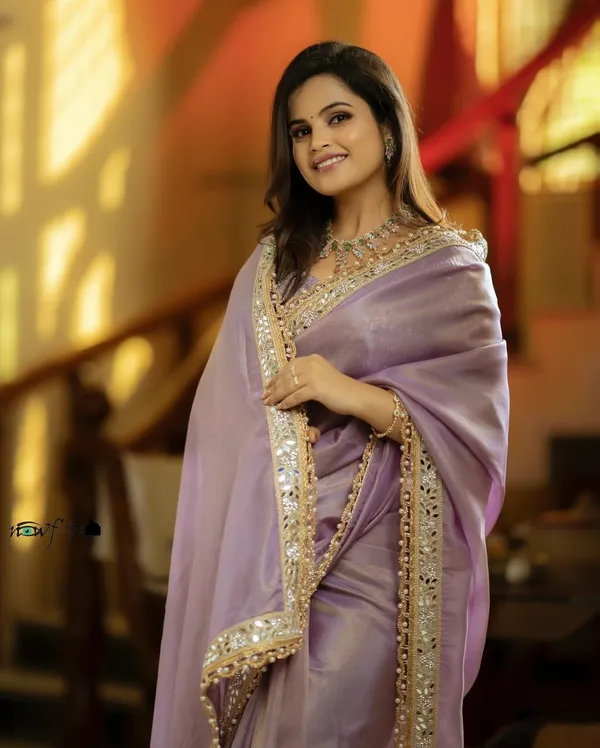 Women_Tissue_Silk_Net_Sequence_And_Real_Mirror_Worked_Saree_With_Blouse