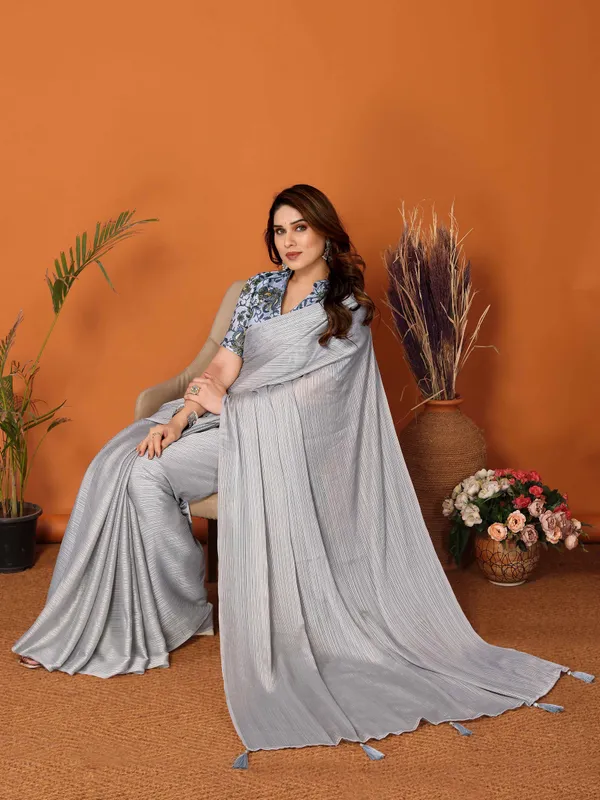 Chiffon_Plain_Saree_With_Kalamkari_Digital_Print_Blouse