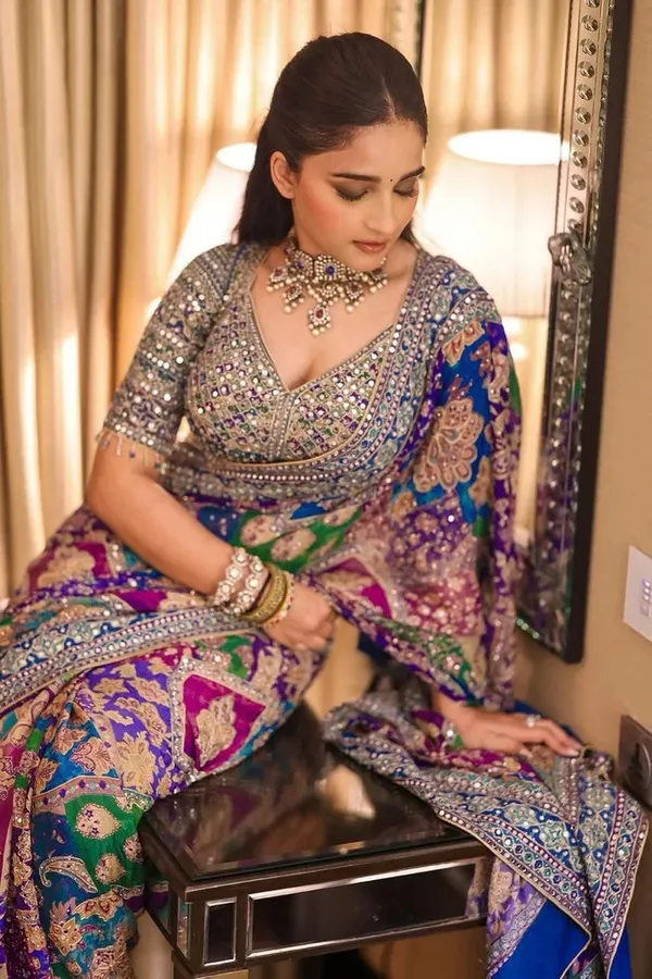 Women's_Multicolour_Printed_Soft_Chinon_Silk_Saree_With_Unstitched_Blouse_Piece