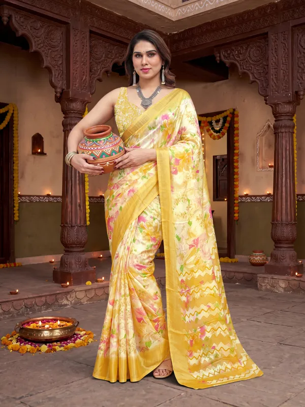 Tussar_Silk_Saree_Digital_Printed_Floral_Pattern_With_Running_Blouse_Piece