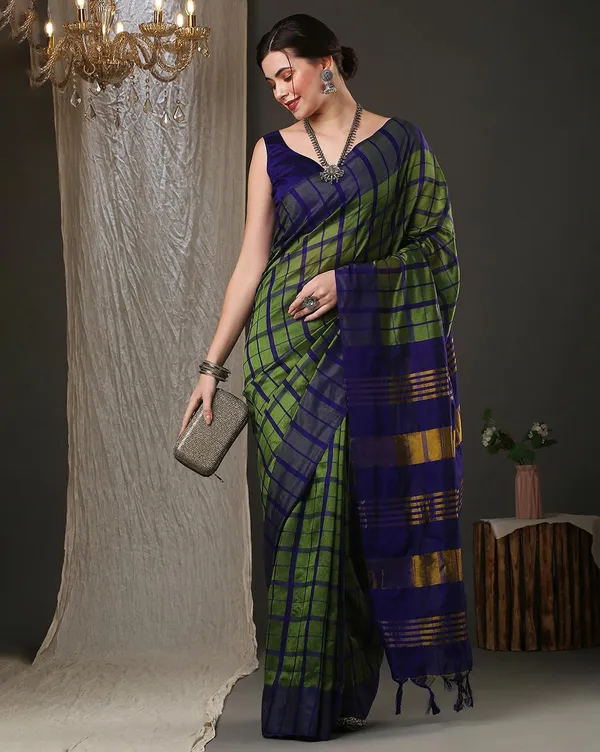 Women_Arts_Silk_Saree_With_Blouse