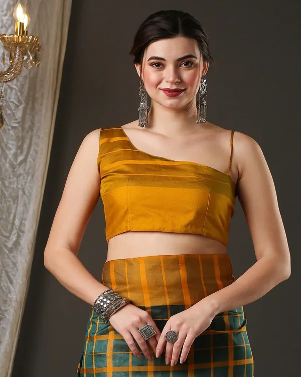 Women_Arts_Silk_Saree_With_Blouse