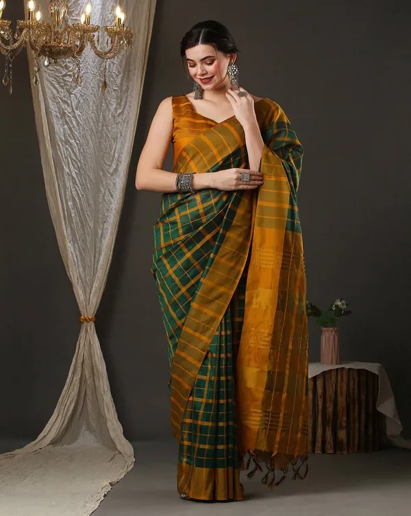 Women_Arts_Silk_Saree_With_Blouse