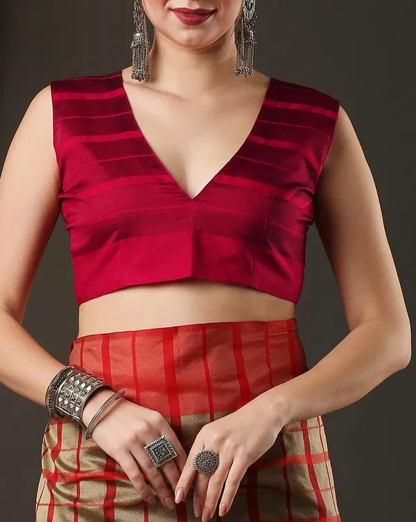 Women_Arts_Silk_Saree_With_Blouse