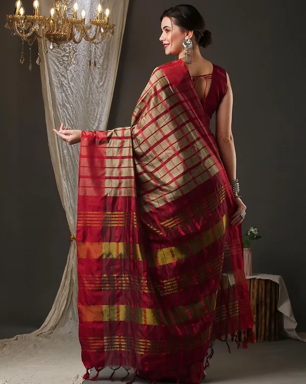 Women_Arts_Silk_Saree_With_Blouse