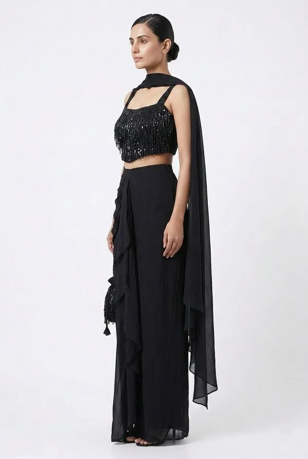 Oojal_Women_Crop_Top_Skirt_Dupatta_Set