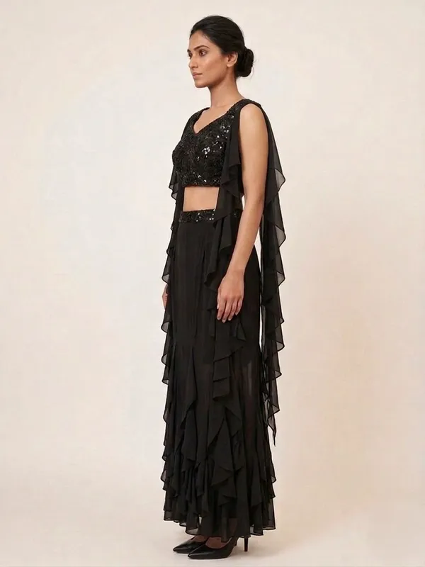 Oojal_Women_Crop_Top_Skirt_Set