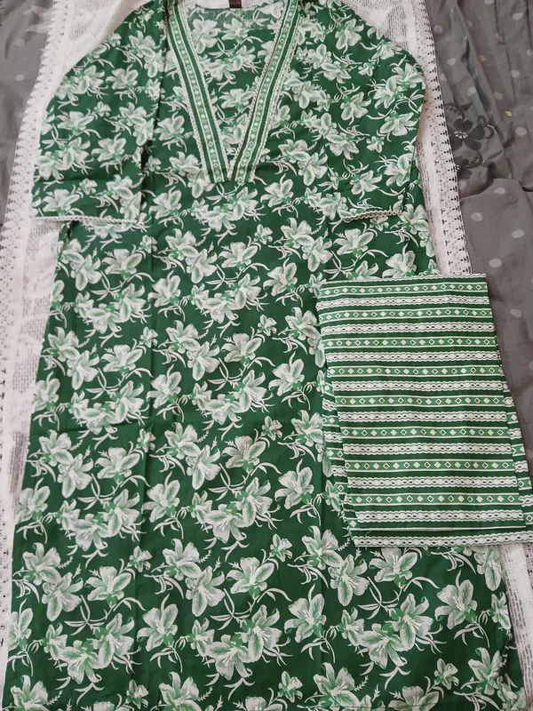Green_Cotton_Floral_Print_Suit_Set_For_Women