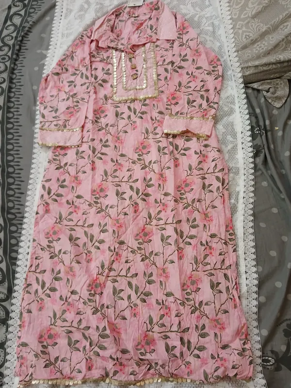 Pink_Cotton_Straight_Floral_Print_Sequin_Embellished_Kurta_For_Women