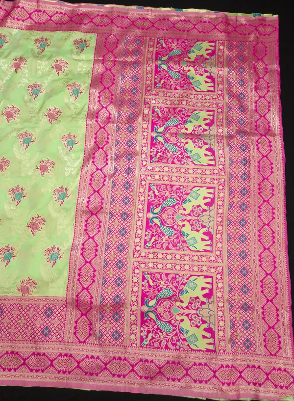 Green_Printed_Saree_for_Women
