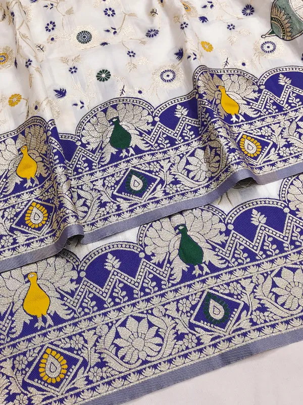Navy_Blue_Banarasi_Silk_Saree_And_Unstitched_Blouse_For_Women