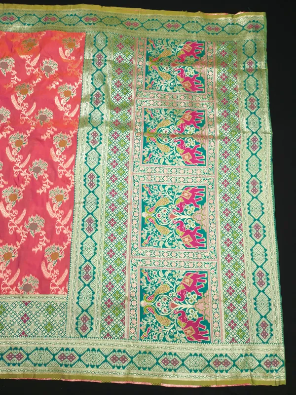 Pink_Floral_Woven_Saree_for_Women