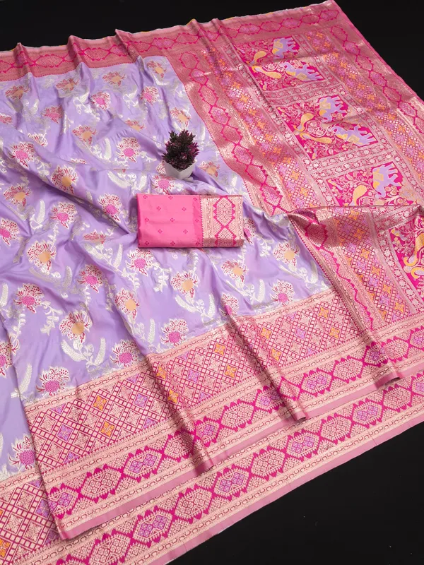 Lavender_Silk_Traditional_Saree_for_Women