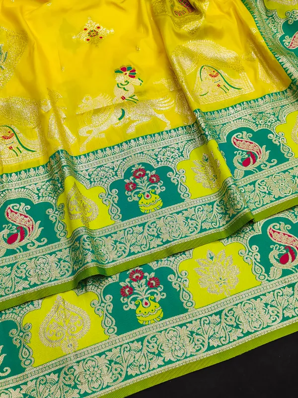 Yellow_And_Green_Banarasi_Silk_Saree_And_Unstitched_Blouse_For_Women