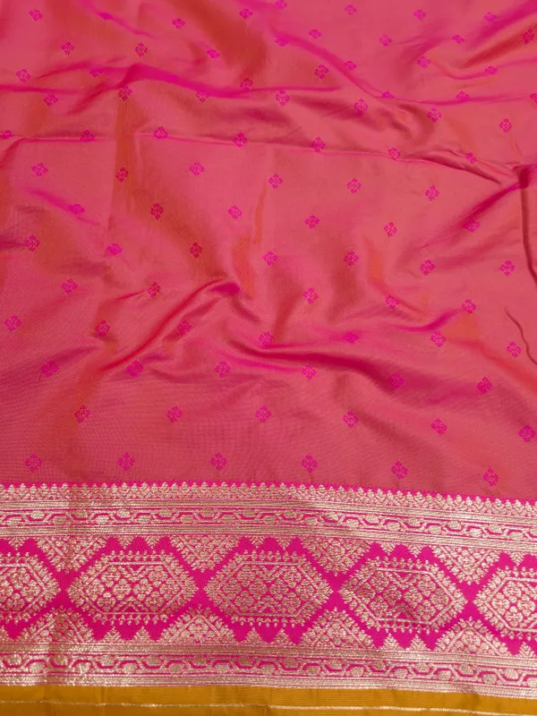 Yellow_Printed_Saree_for_Women