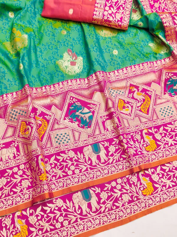 Green_Pink_Woven_Zari_Saree_for_Women