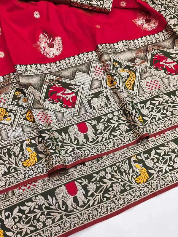 Red_Printed_Saree_for_Women