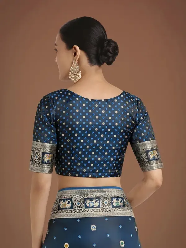 Elegant_Dark_Morpich_Saree_with_Designer_Border