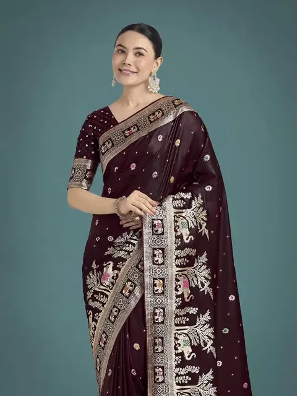 Elegant_Maroon_Saree_with_Designer_Border