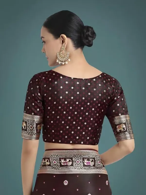 Elegant_Maroon_Saree_with_Designer_Border