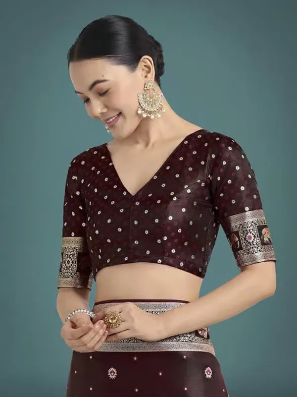 Elegant_Maroon_Saree_with_Designer_Border