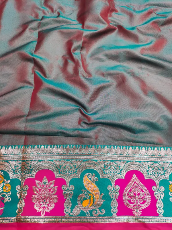 Rani_And_Green_Banarasi_Silk_Saree_And_Unstitched_Blouse_For_Women